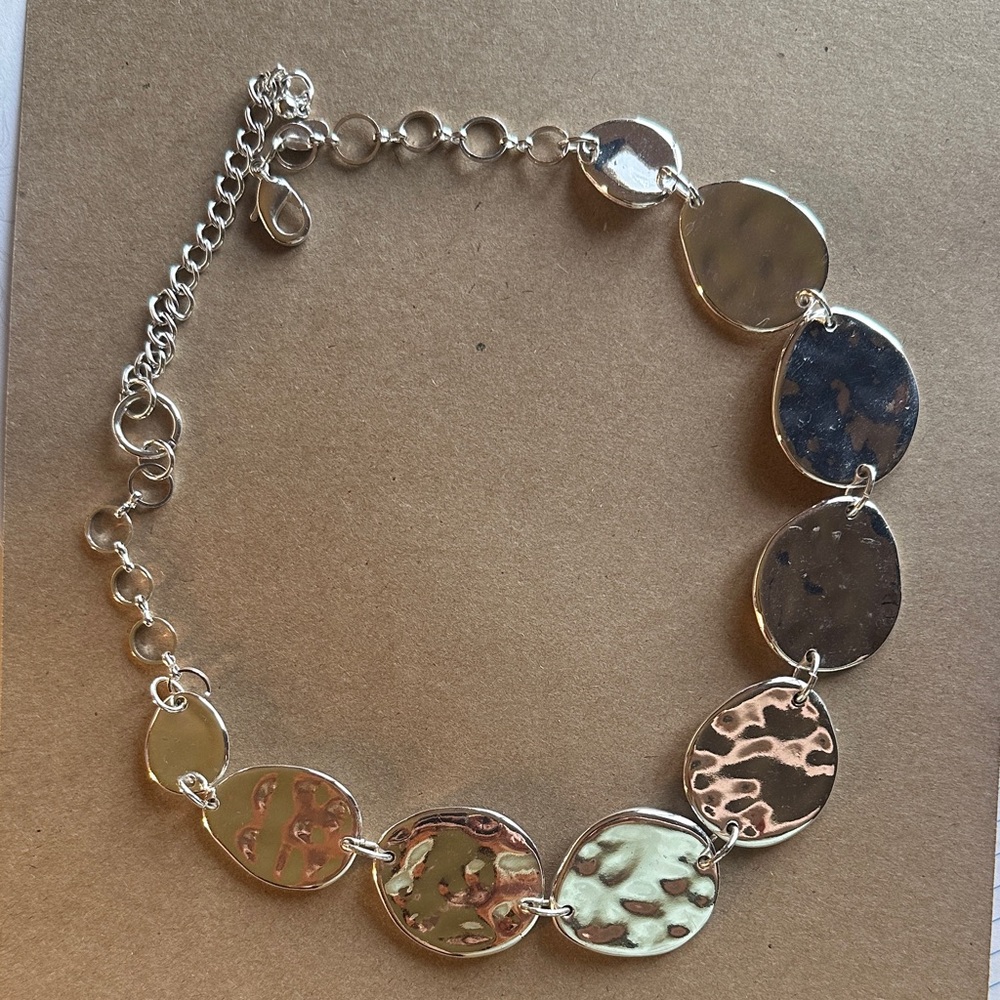 Elegant Silver Women's Necklace